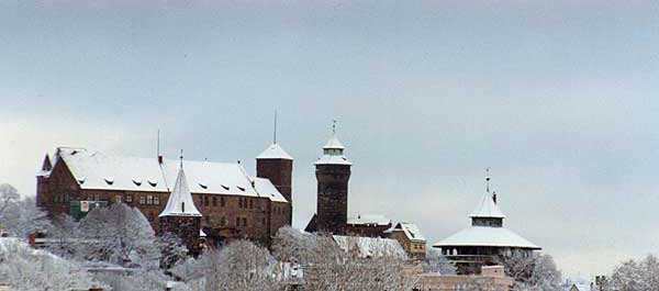 Kaiserburg am Abend